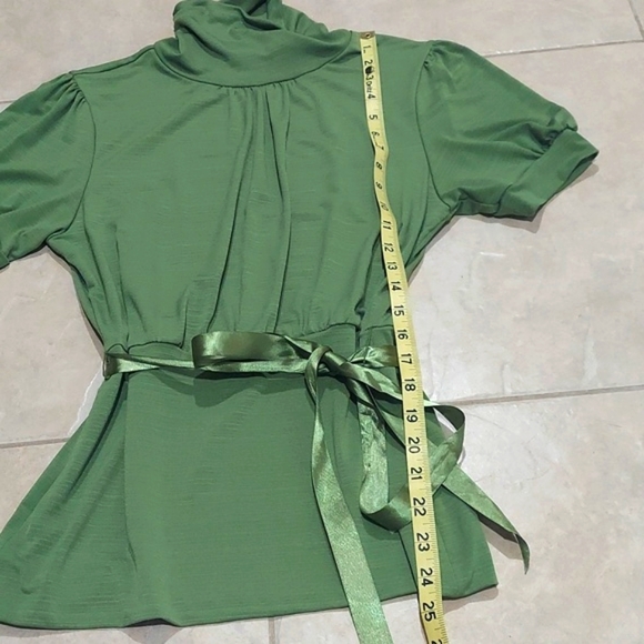 💥CLOSET CLEAR-OUT💥 Heart Soul green blouse - Picture 7 of 7